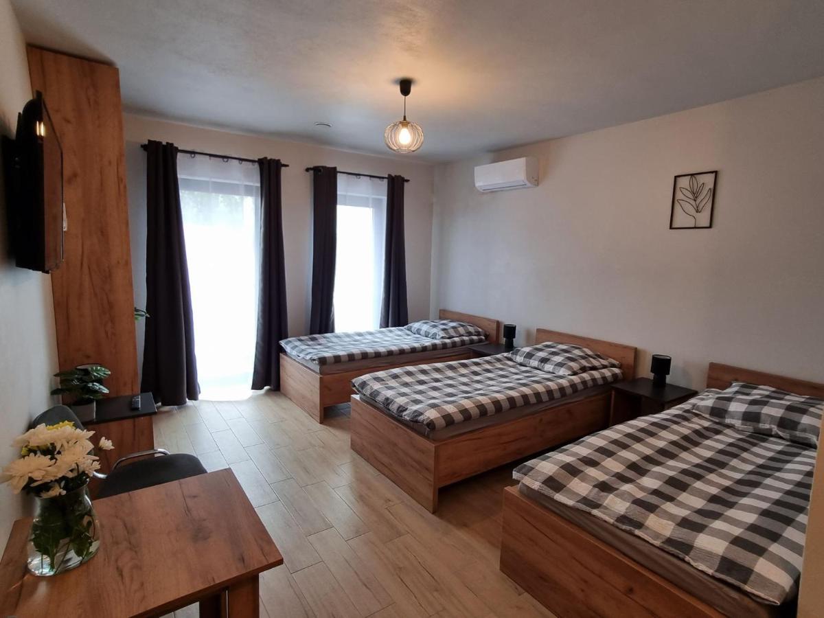 Pokoje Pod Wietrznia Kielce Bagian luar foto