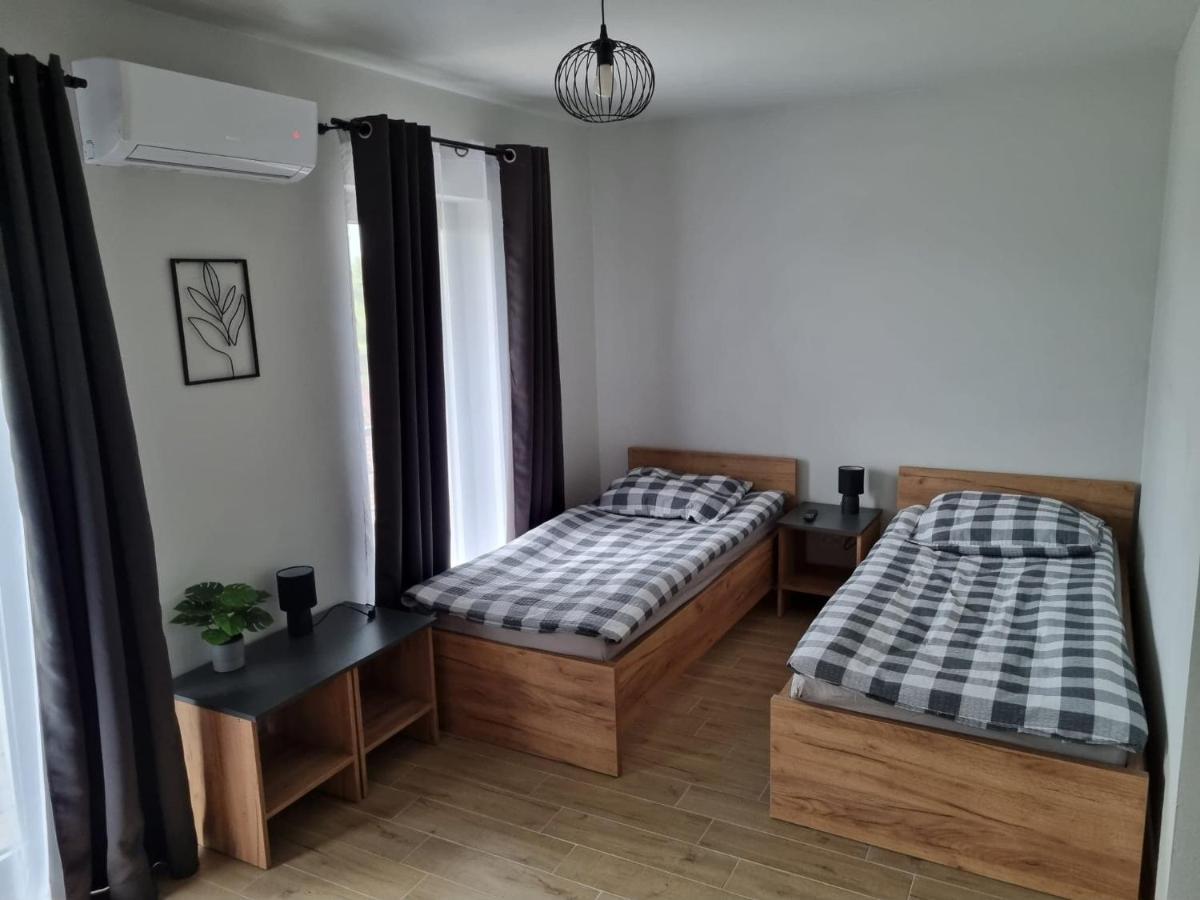 Pokoje Pod Wietrznia Kielce Bagian luar foto